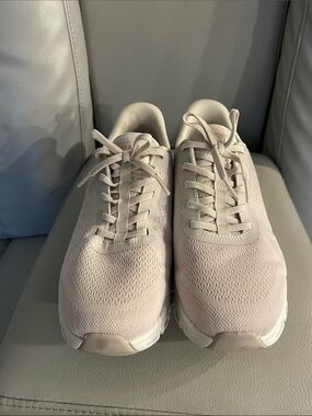 Sketchers swift fit
